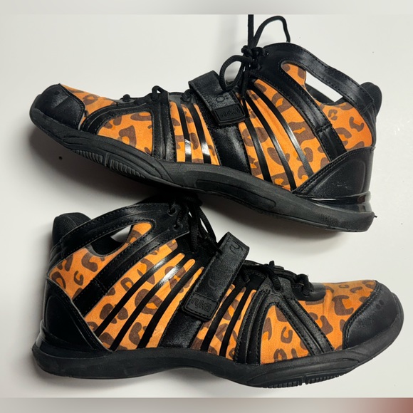 RYKA Tenacity Animal Print Aerobic Cross Trainer Mid High Top Support Zumba - Picture 1 of 6
